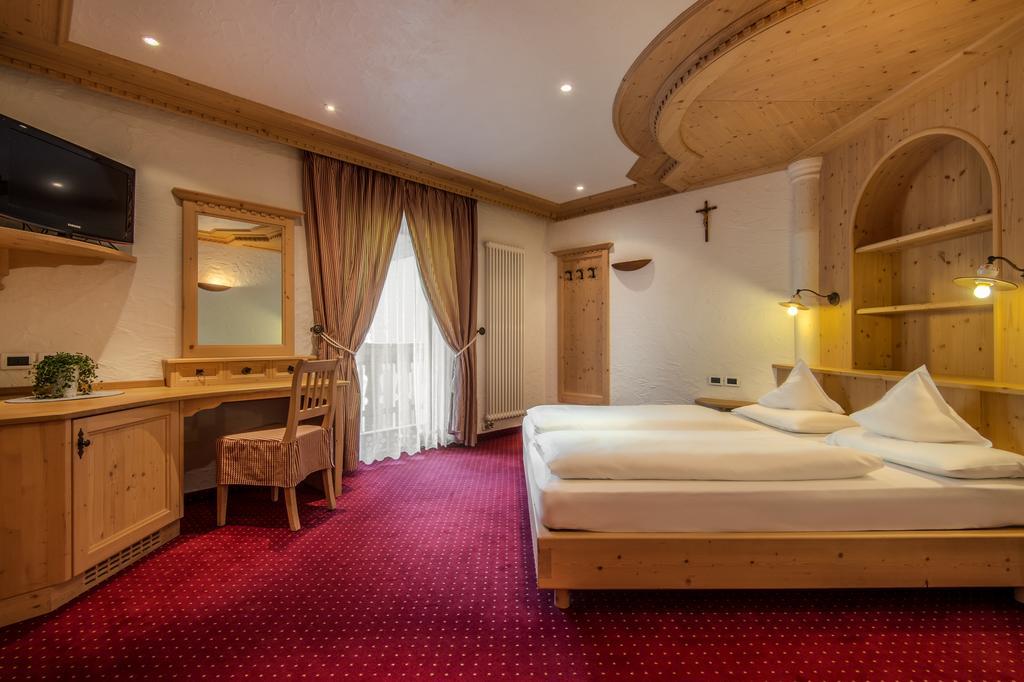Hotel Gran Ciasa Colfosco Kültér fotó